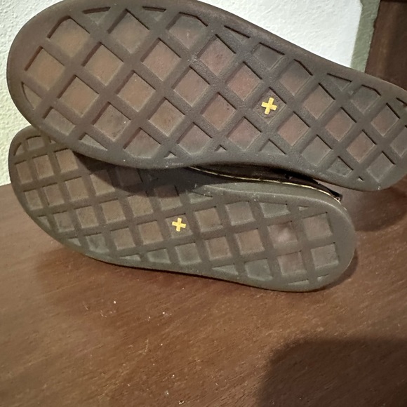 DOC MARTENS brown, like new, grunge, great winter boots - Picture 4 of 6